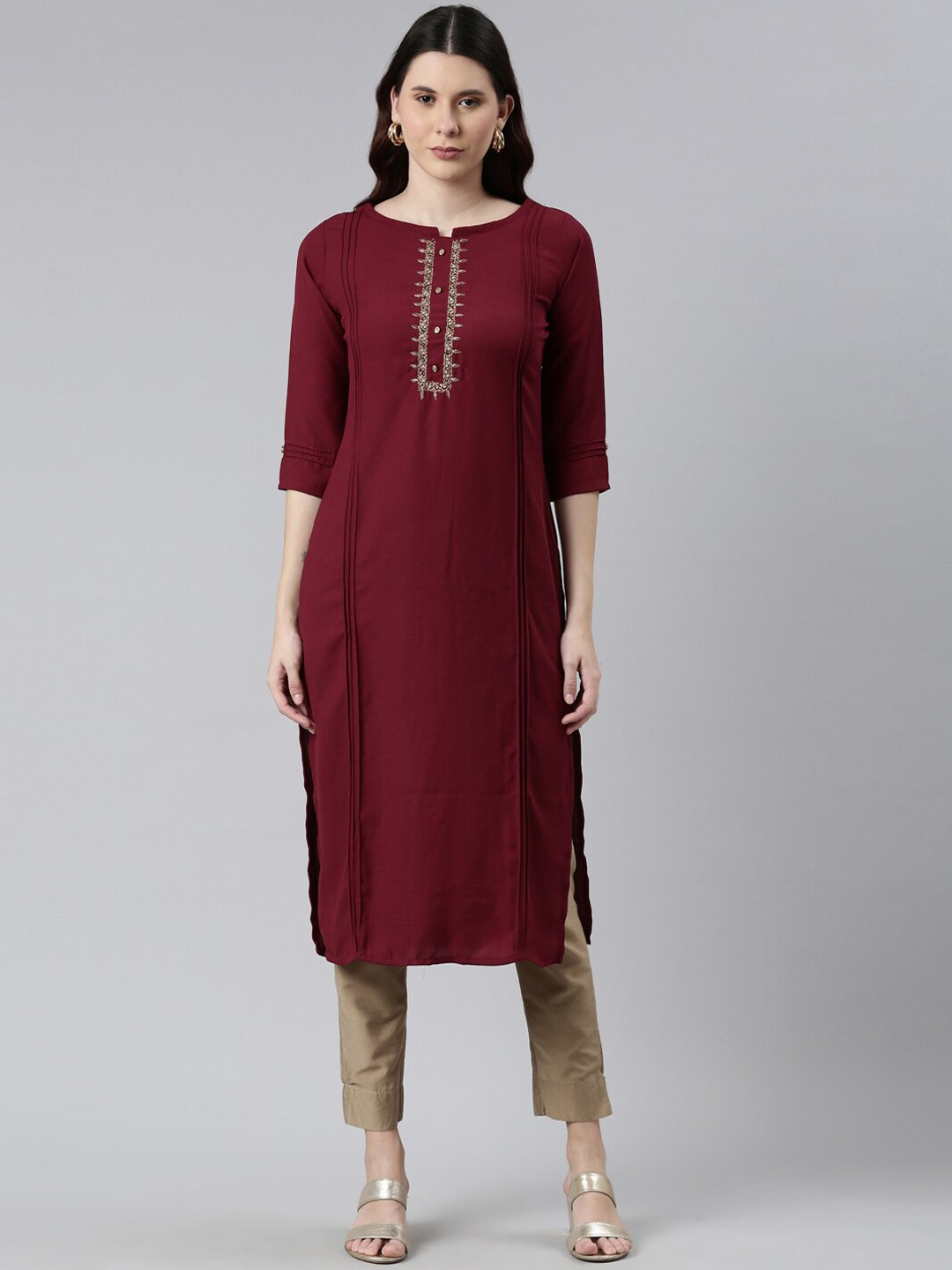

Neerus Women Maroon Kurta