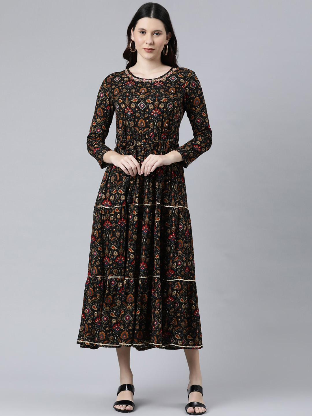 

Neerus Women Black Printed Anarkali Kurta