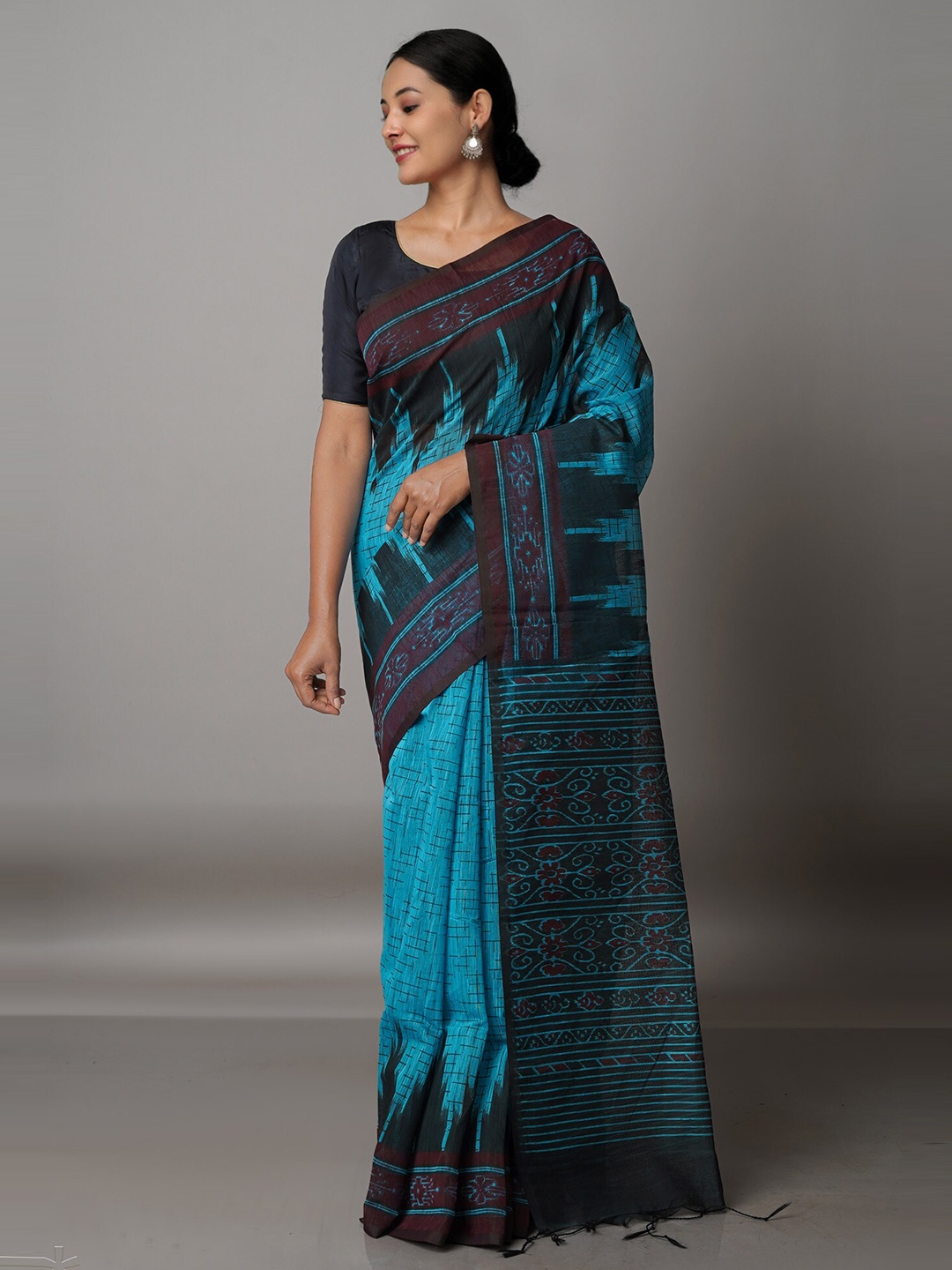 

Unnati Silks Blue & Black Silk Cotton Jamdani Saree