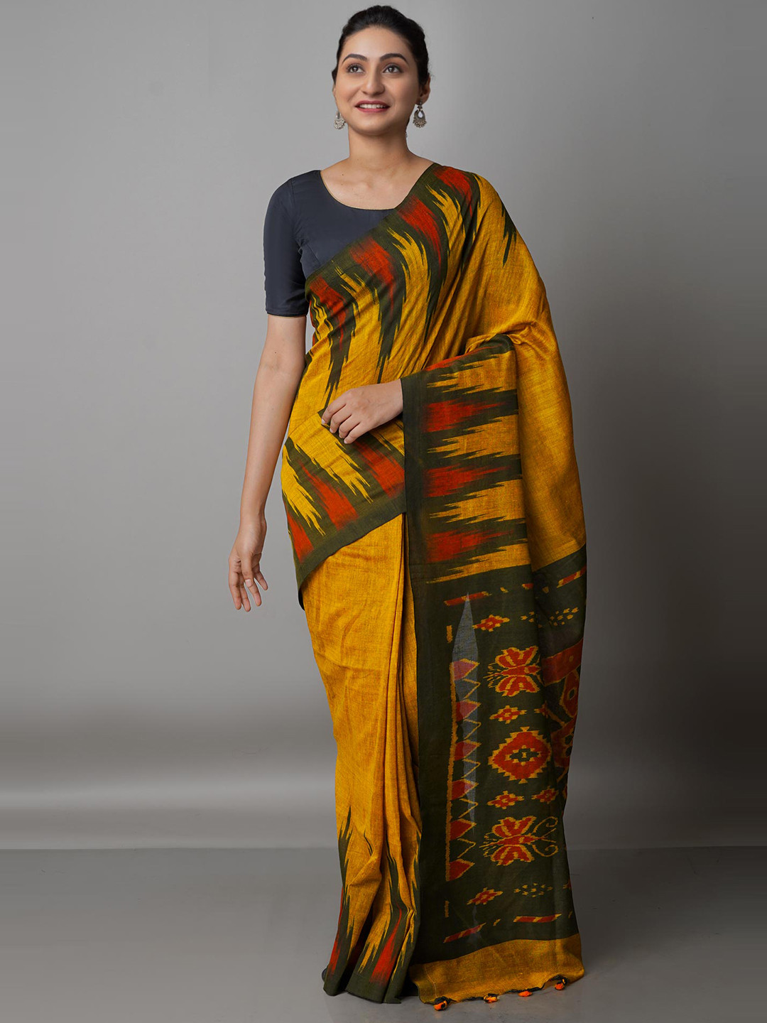 

Unnati Silks Mustard & Red Silk Cotton Jamdani Saree