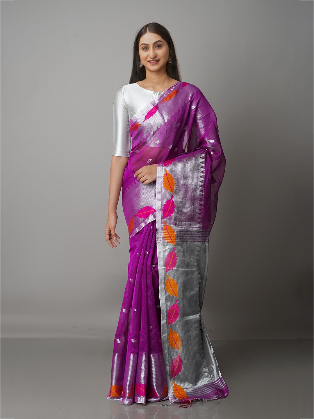 

Unnati Silks Purple & Silver-Toned Woven Design Zari Silk Cotton Jamdani Saree
