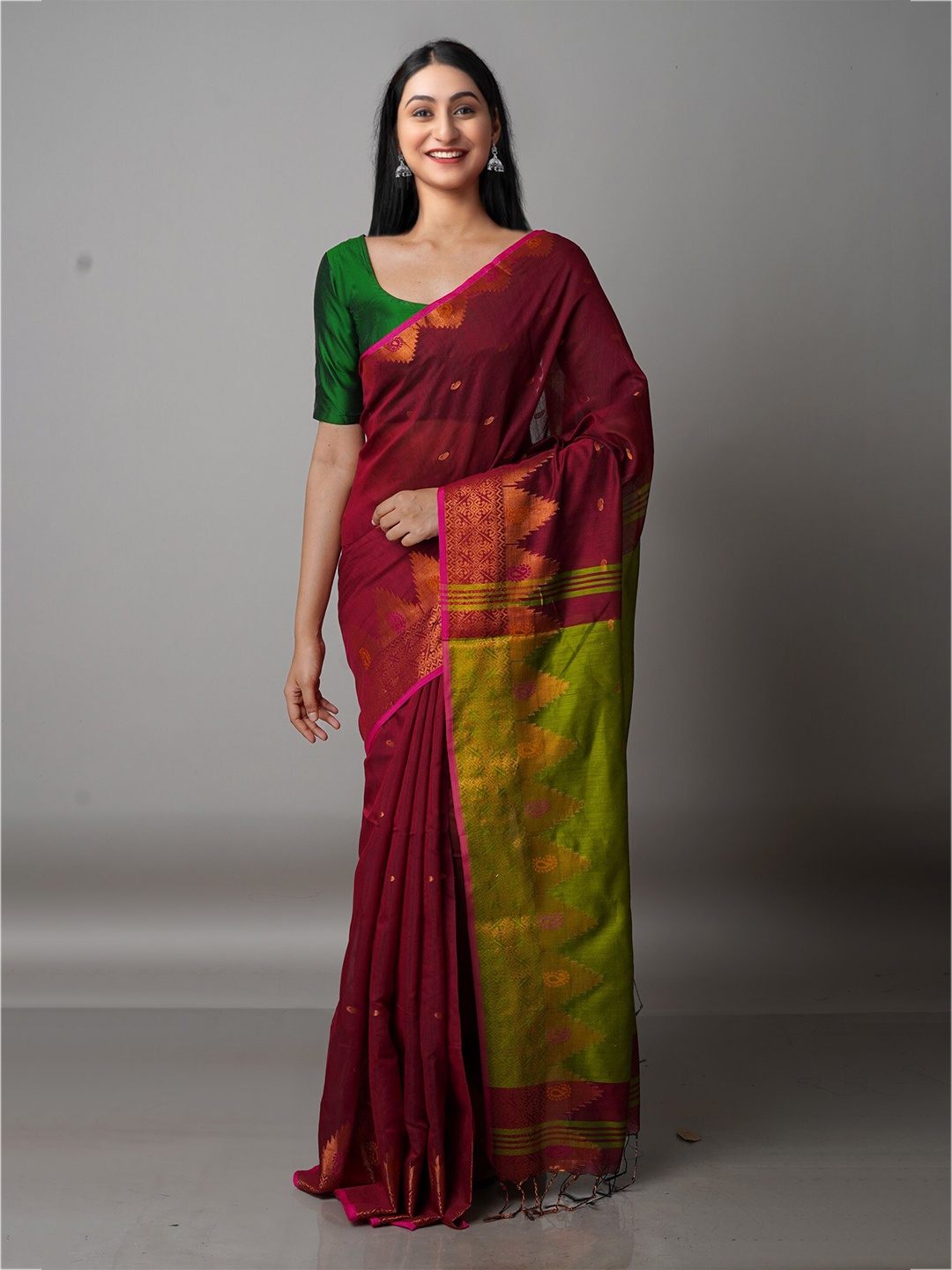 

Unnati Silks Maroon & Green Woven Design Zari Silk Cotton Jamdani Saree