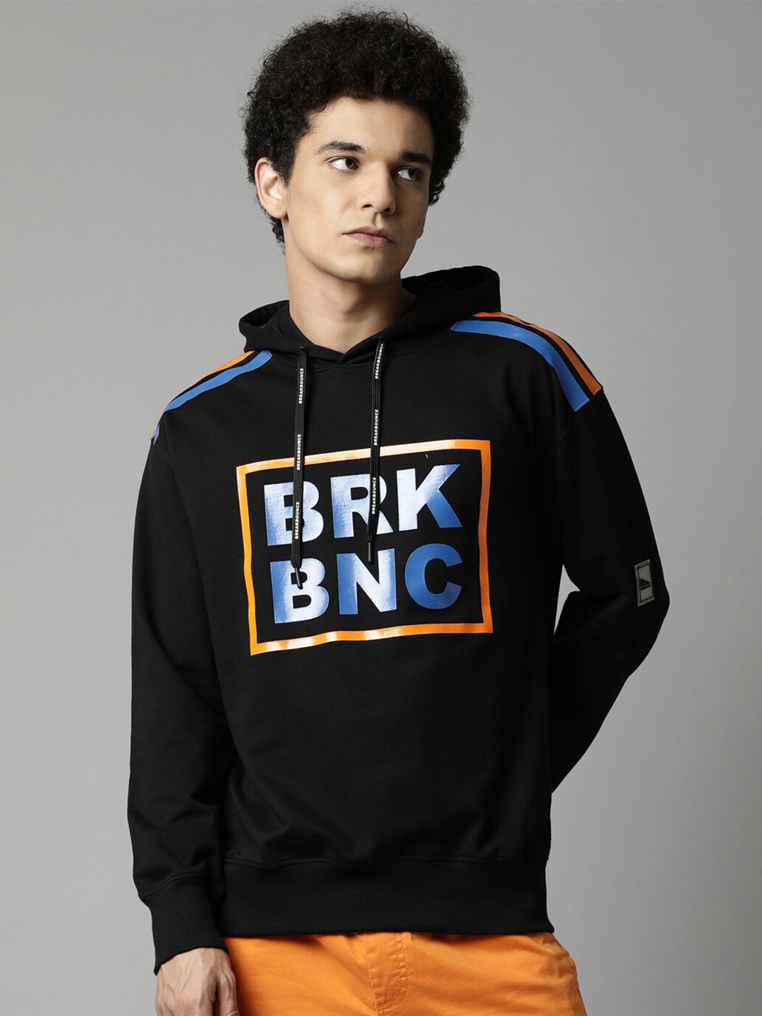 

Breakbounce Men Black Printed Hooded Pure Cotton Sweatshirt