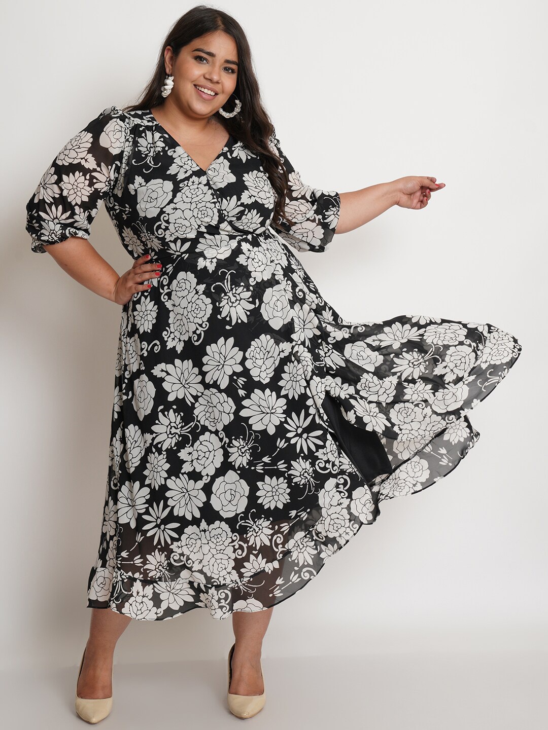 

IX IMPRESSION Black & White Floral Midi Dress