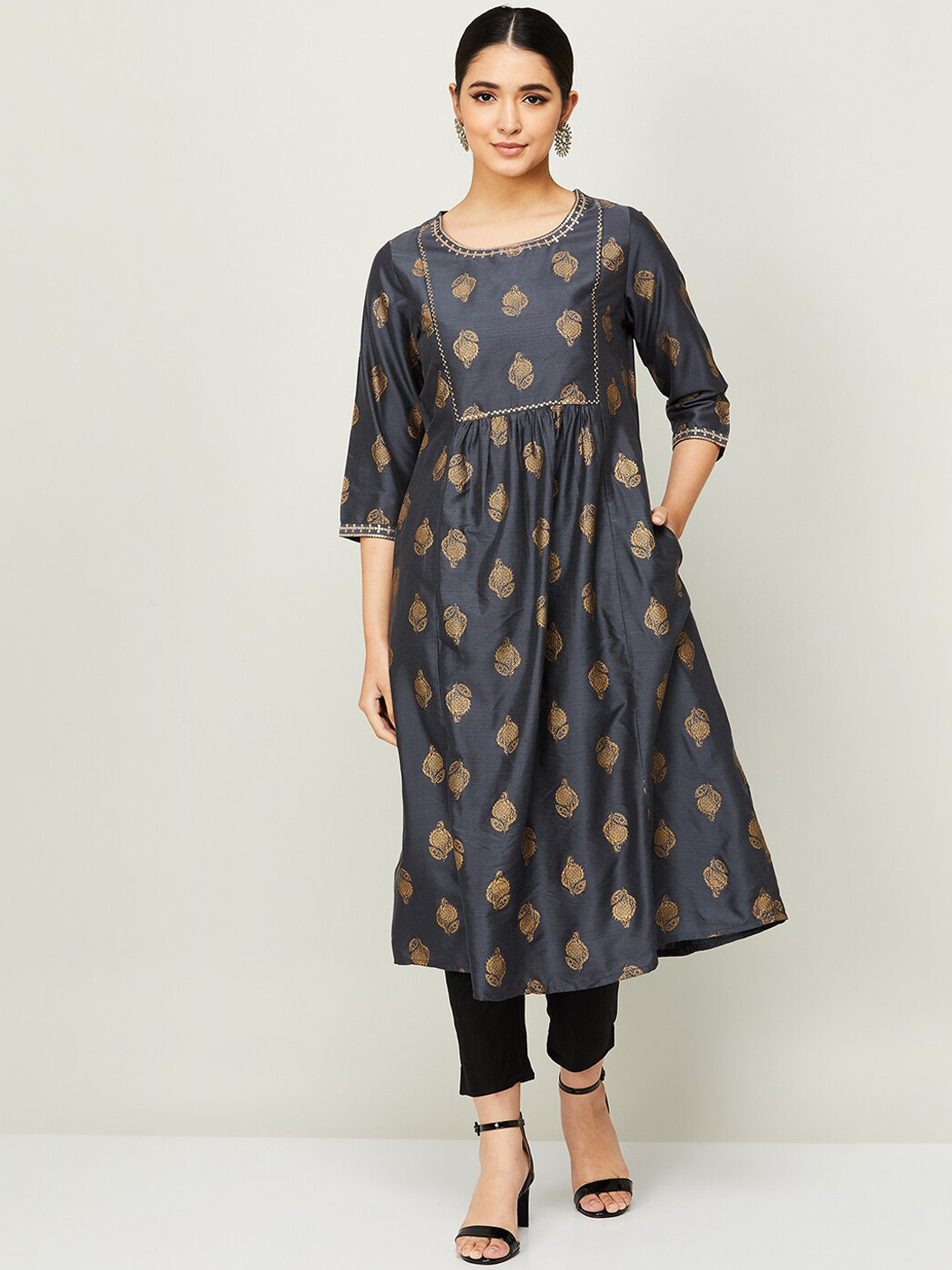

Melange by Lifestyle Women Grey Ethnic Motifs Printed Kurta