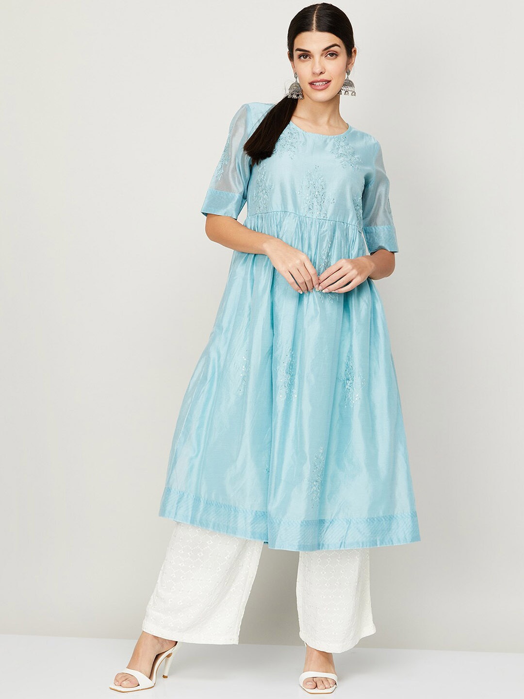 

Melange by Lifestyle Women Blue Floral Embroidered Thread Work Kurta