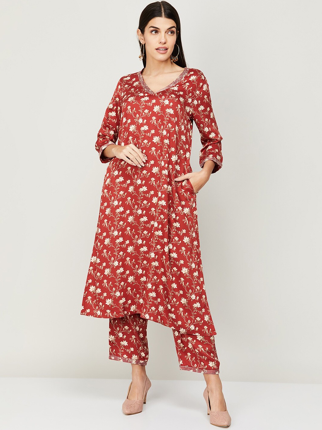 

Melange by Lifestyle Women Red Floral Printed Kurta with Pyjama
