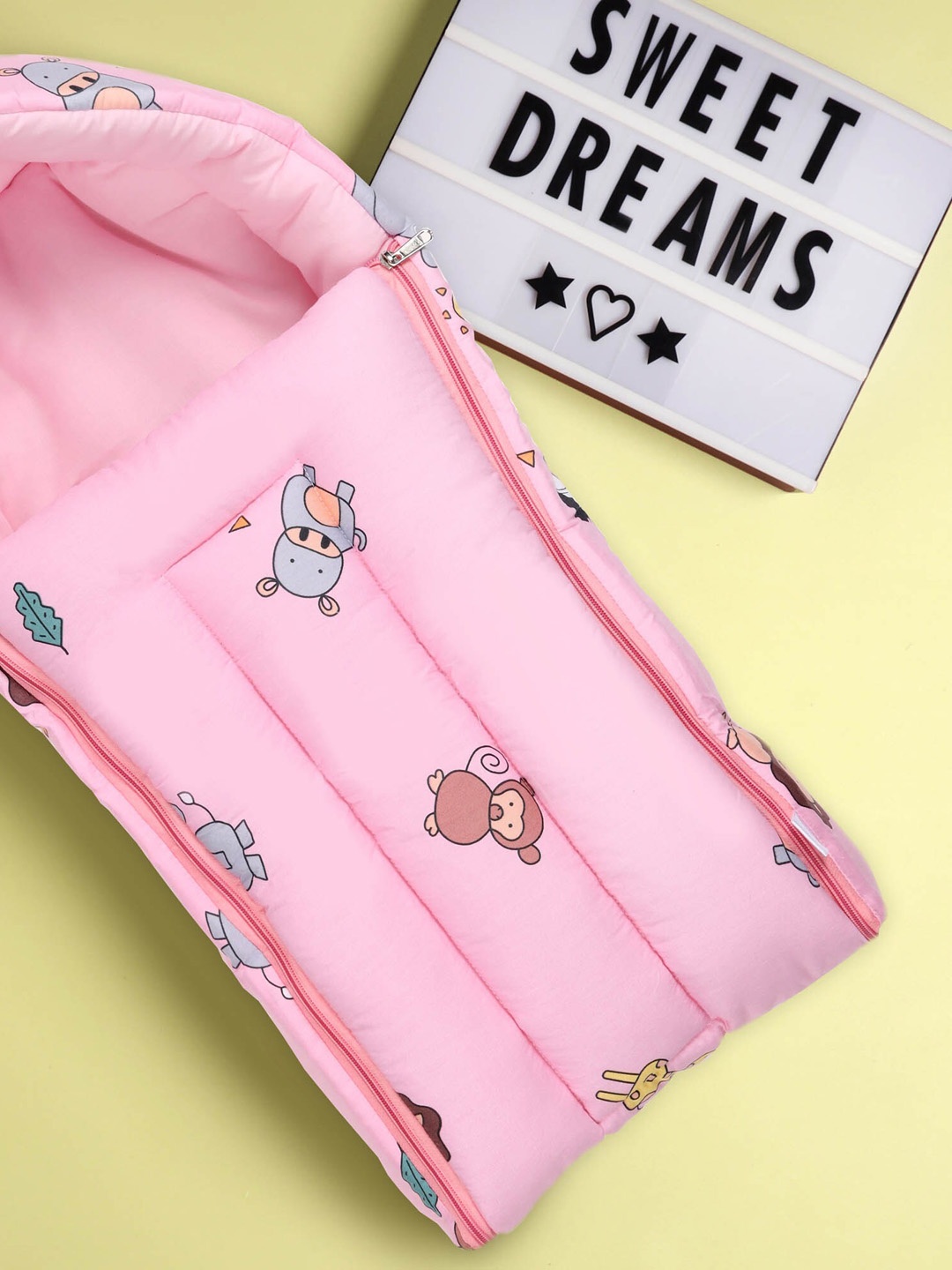 

KICKS & CRAWL Infants Baby Pink Printed Cotton Baby Carry Nest