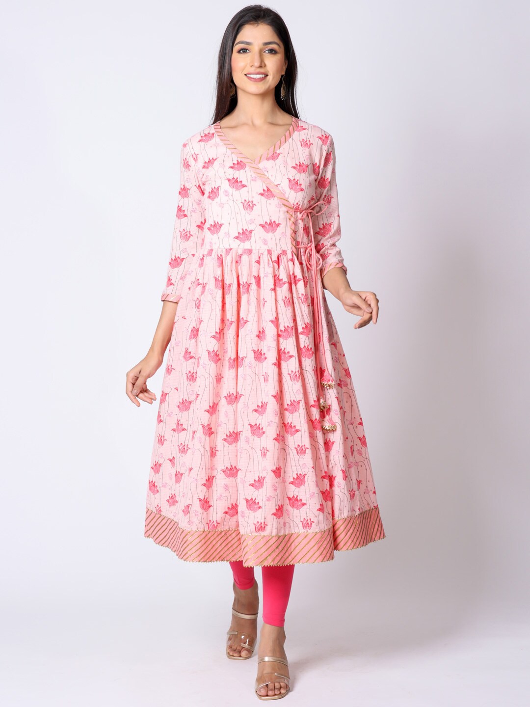 

BUTA BUTI Women Pink & White Floral Printed Gotta Patti Anarkali Kurta