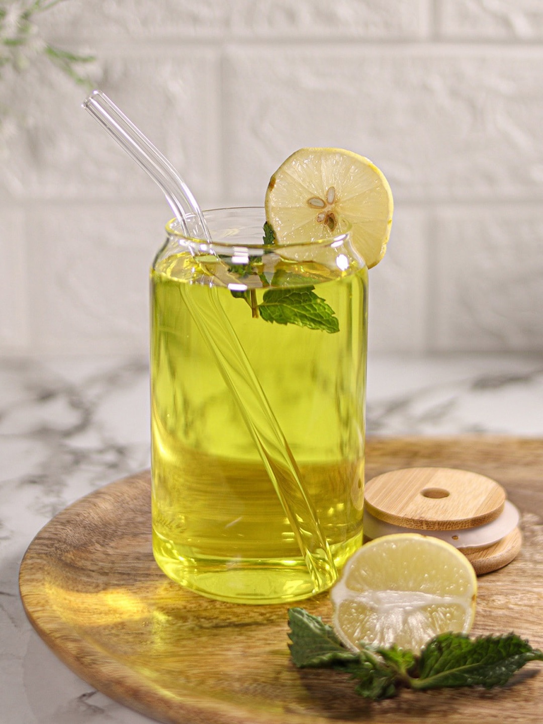 

Femora Transparent Solid Coffee Can With Wooden Lid & Glass Straw