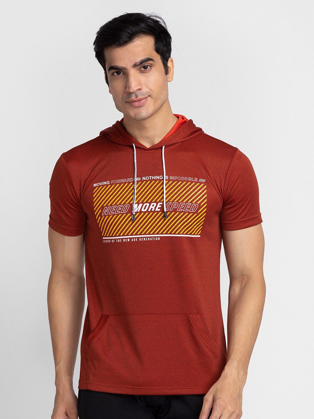 

Globus Men Rust Typography Printed Slim Fit Hooded T-shirt