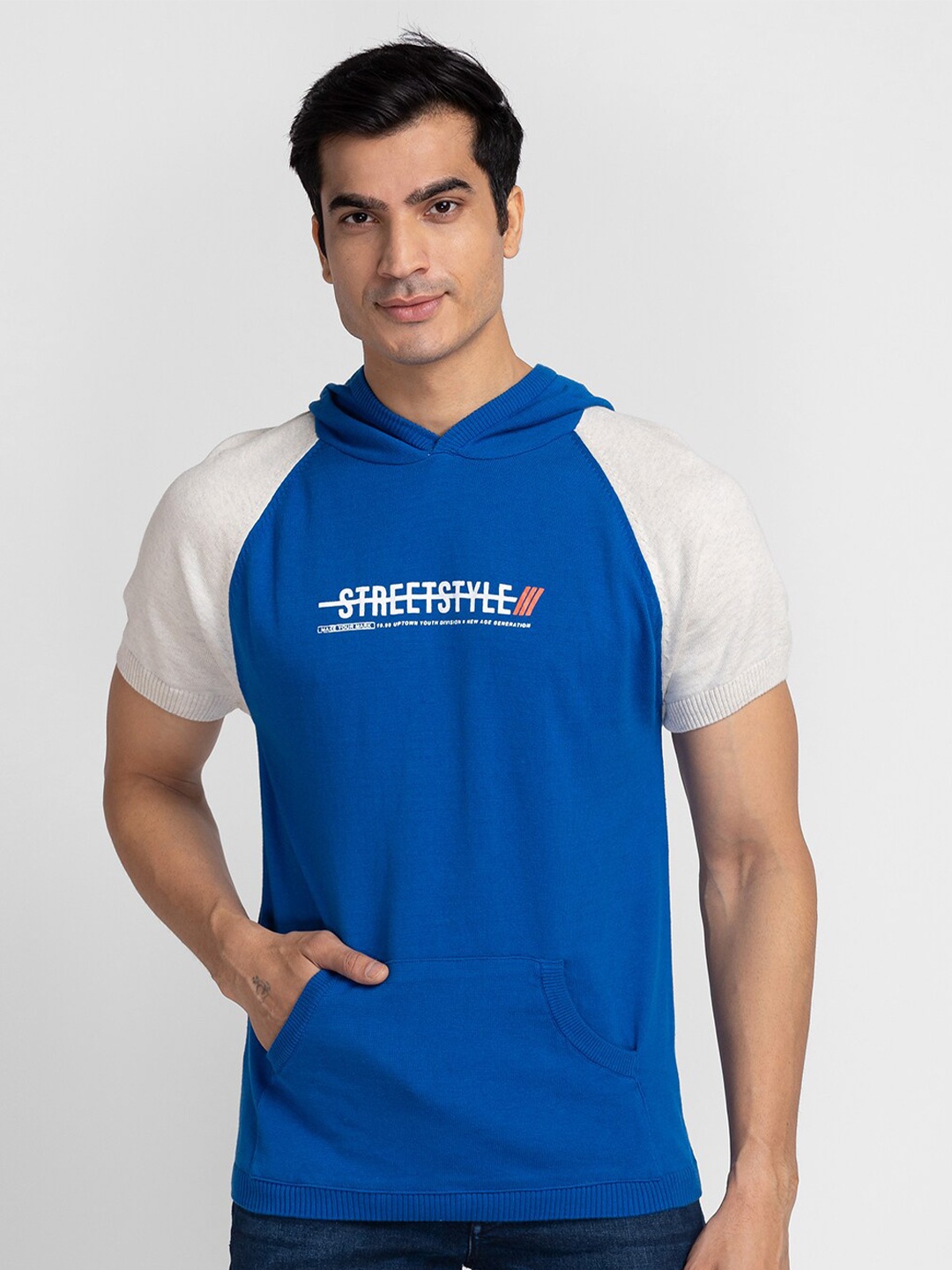 

Globus Men Blue & White Typography Printed Cotton T-shirt
