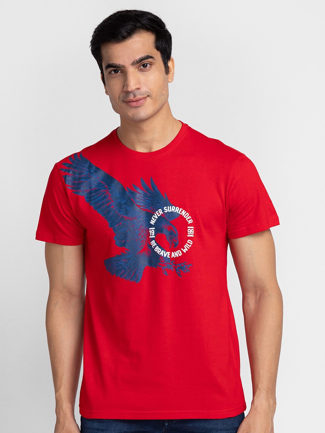 

Globus Men Red Printed Cotton T-shirt