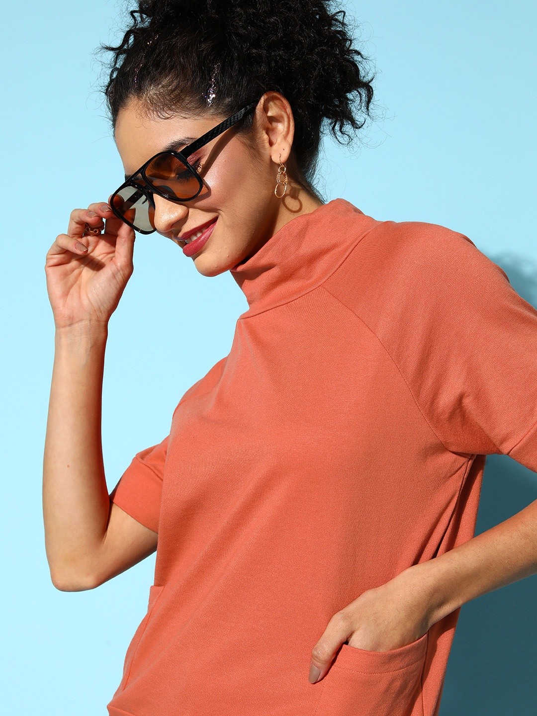 

SASSAFRAS Women Coral Solid Pullover Sweatshirt