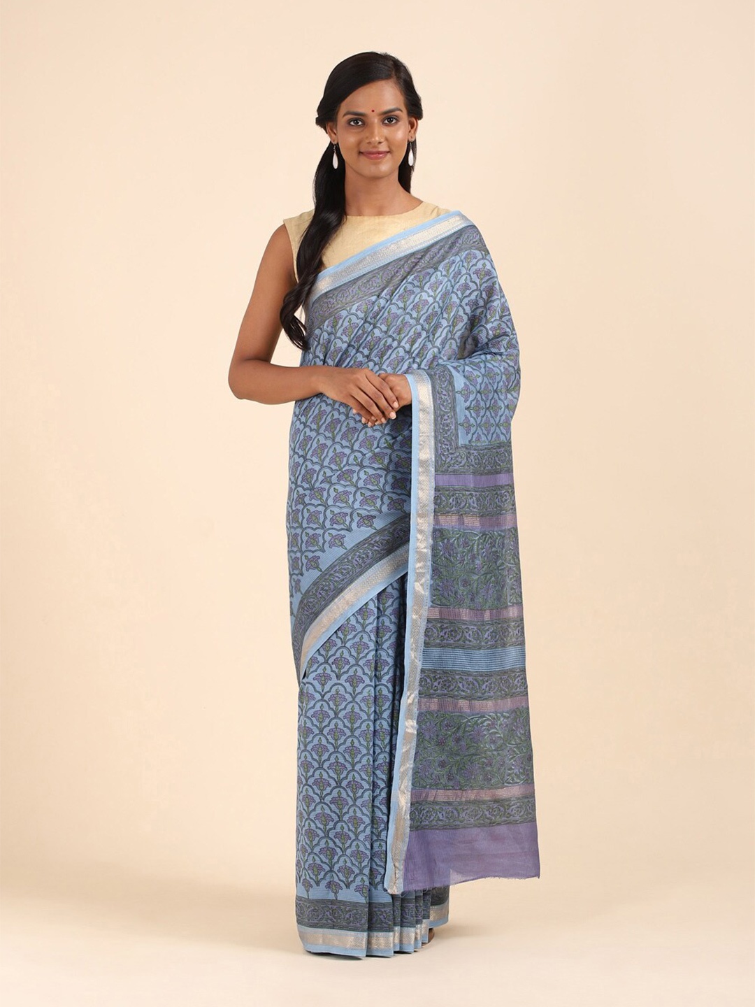 

Taneira Blue & Purple Floral Zari Silk Cotton Saree