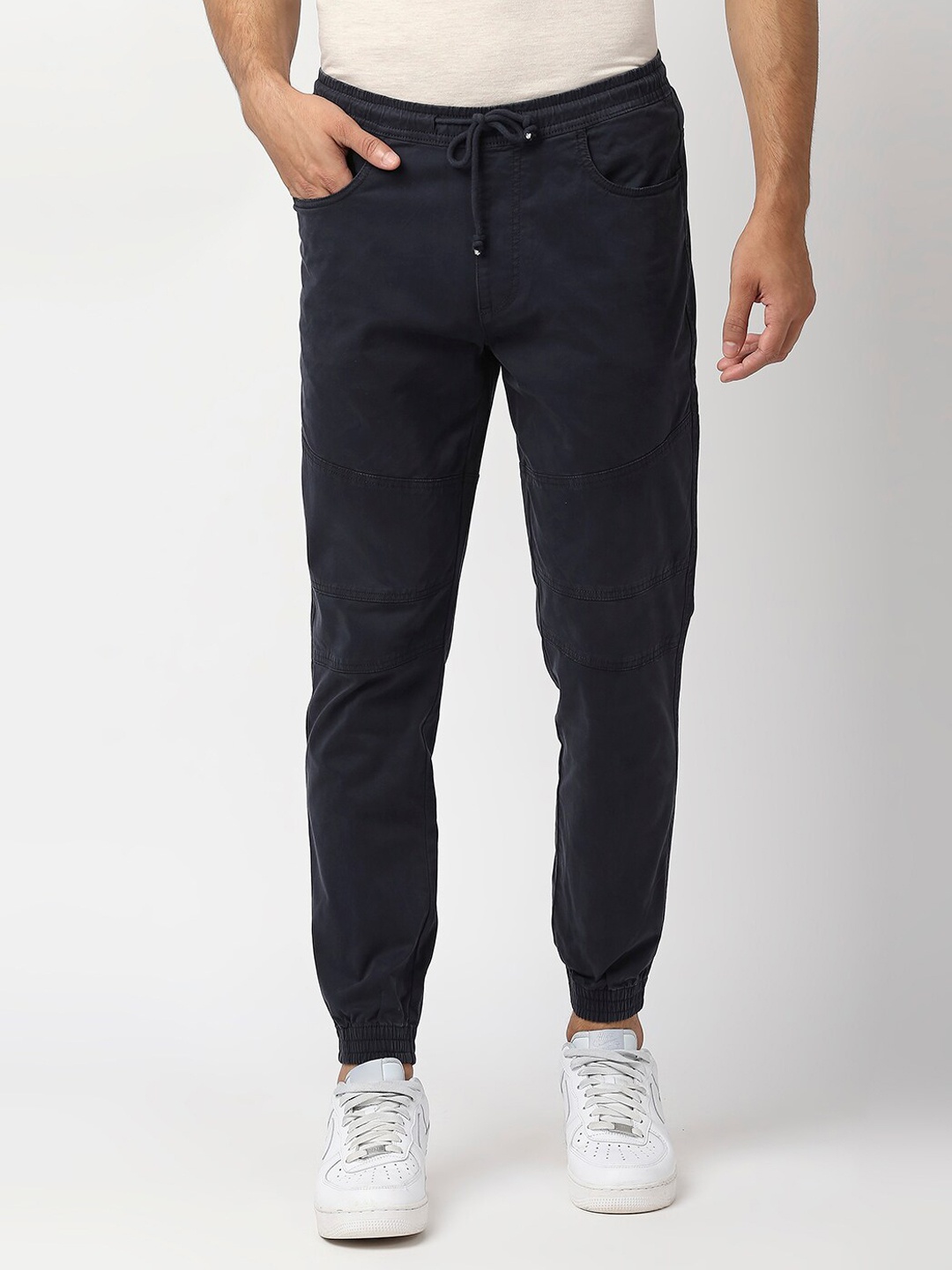 

Pepe Jeans Men Black Solid Cotton Cargo Joggers