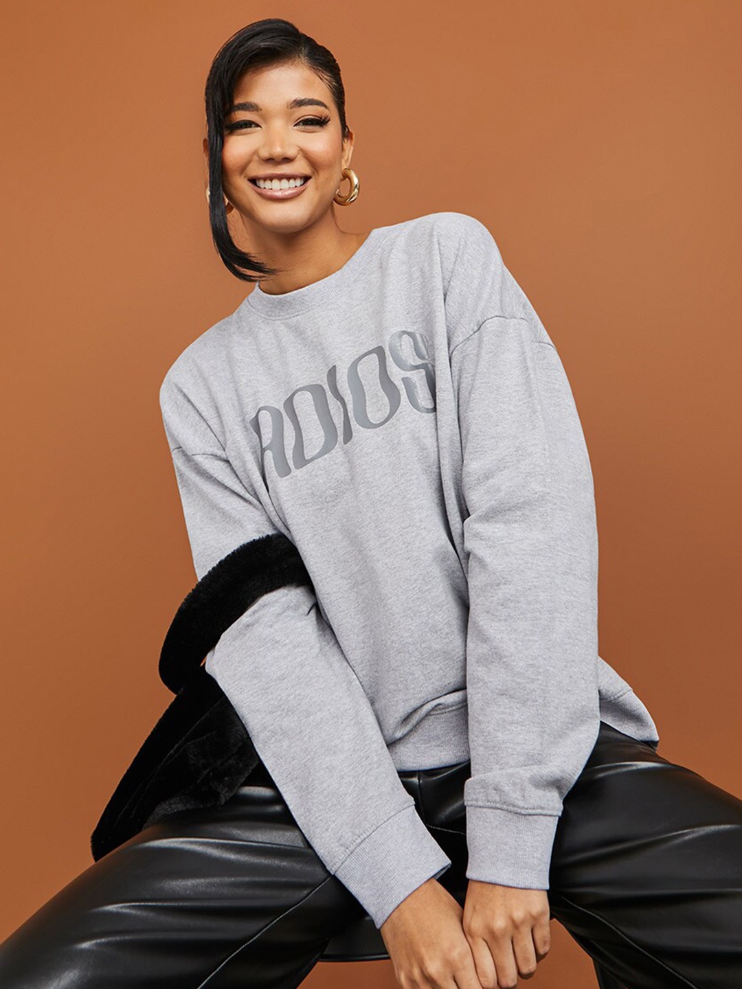 

Styli Women Grey Typography Printed Cotton Sweatshirt
