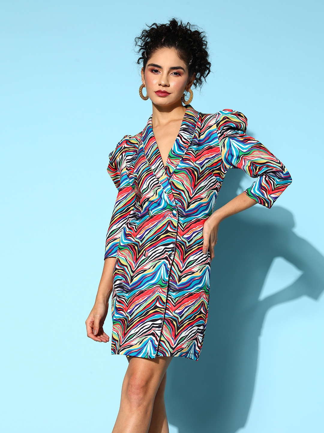 

SASSAFRAS Women Blue & Red Abstract Print Midi Blazer Dress