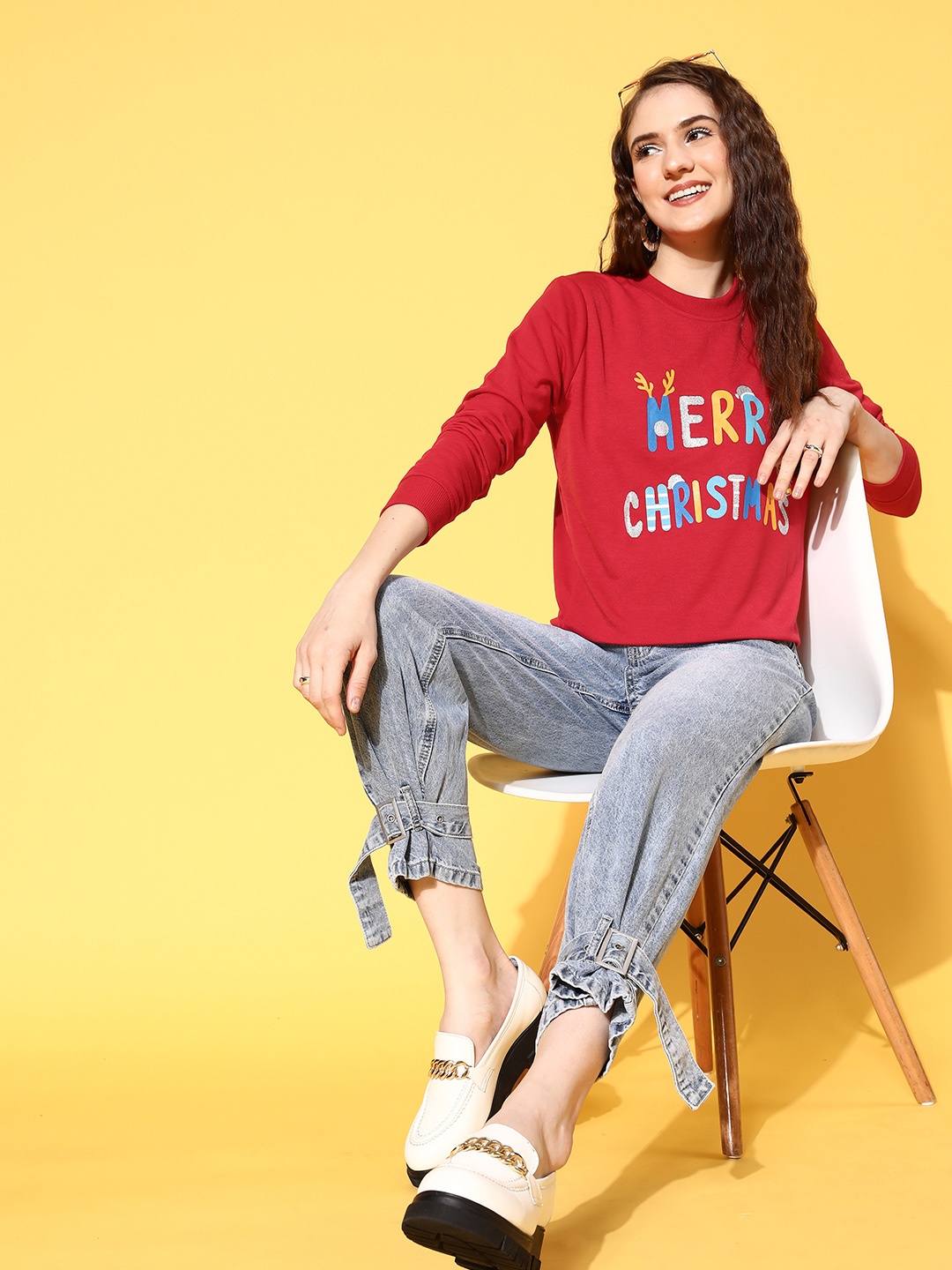 

SASSAFRAS Women Red & Blue Merry Christmas Print Sweatshirt