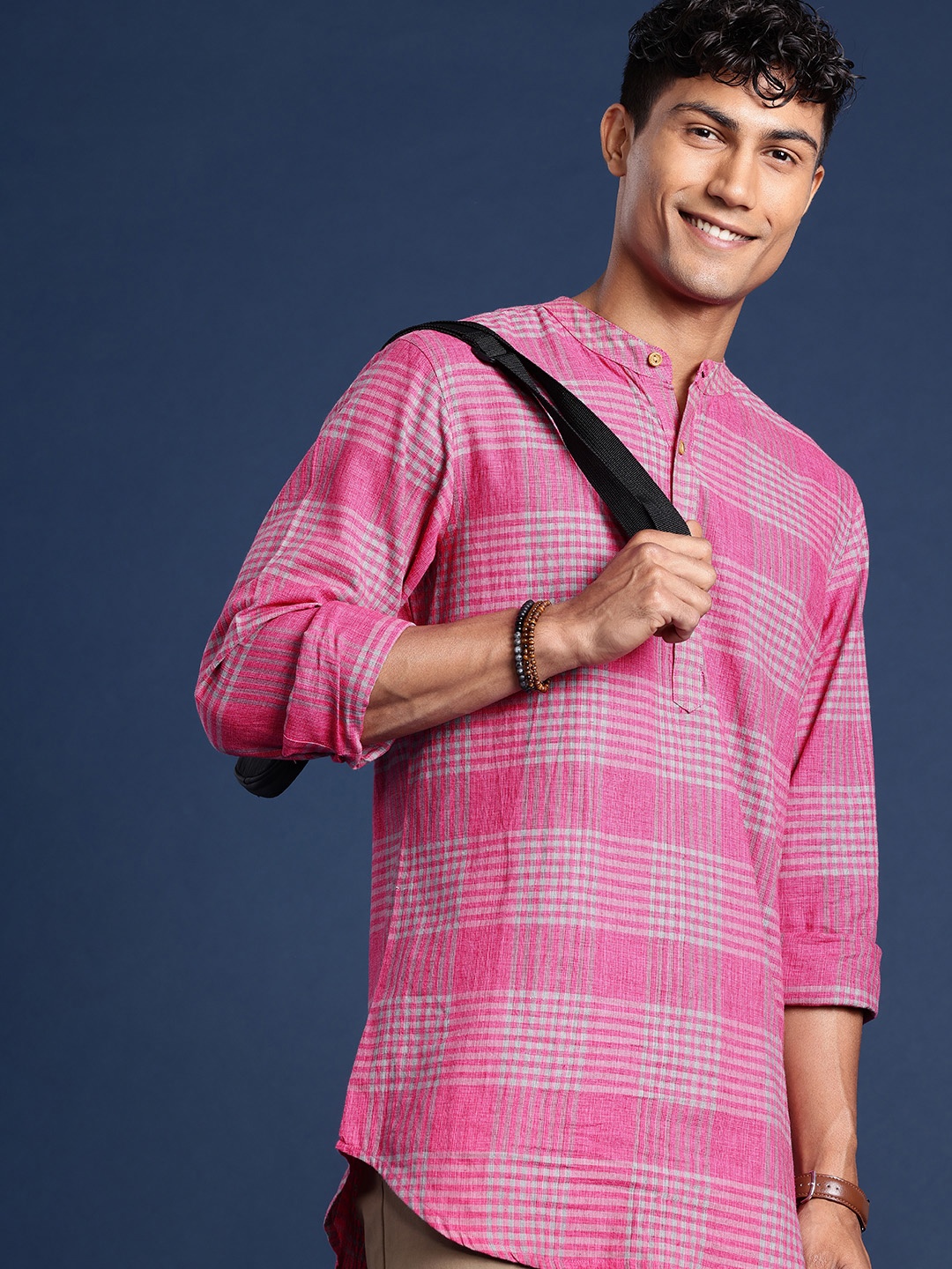 

Taavi Checked Woven Legacy Pure Cotton Kurta, Pink