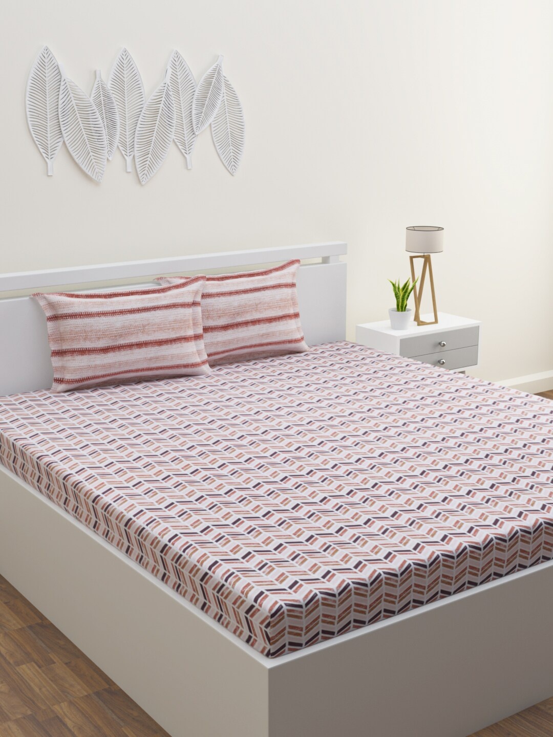 

HOME AFFAIRS Beige & White Geometric 144 TC Pure Cotton Queen Bedsheet & 2 Pillow Covers
