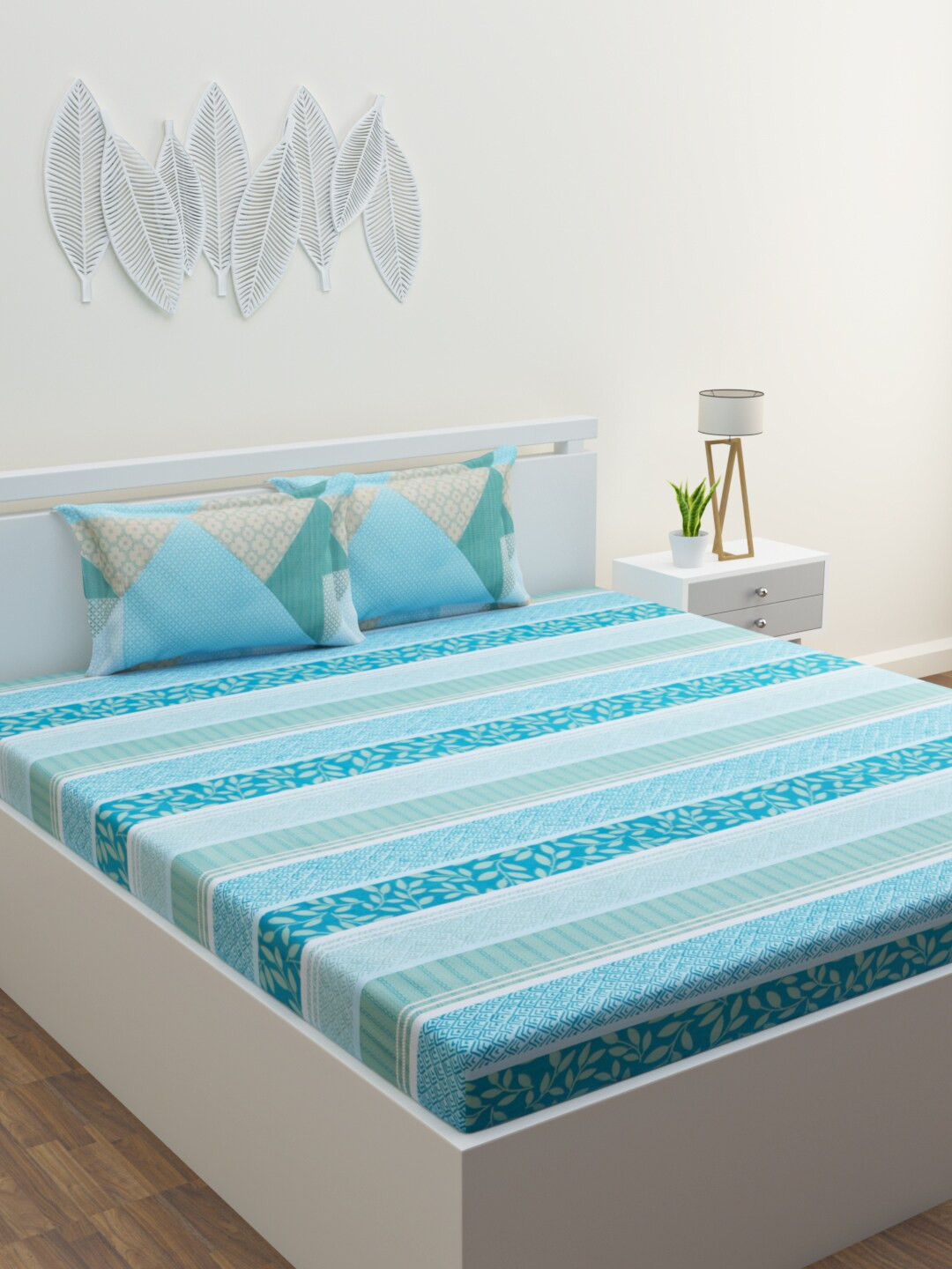 

HOME AFFAIRS Teal & White Floral 144 TC Pure cotton Queen Bedsheet with 2 Pillow Covers