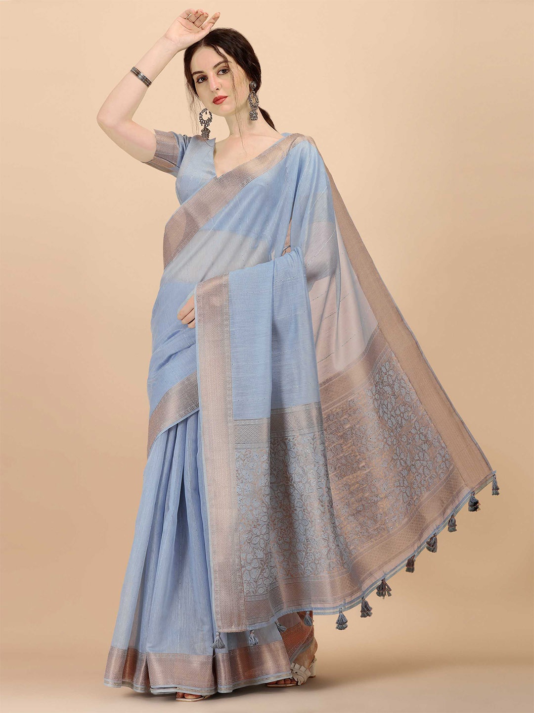 

DUNGRANI Grey & Gold-Toned Woven Design Zari Silk Cotton Saree