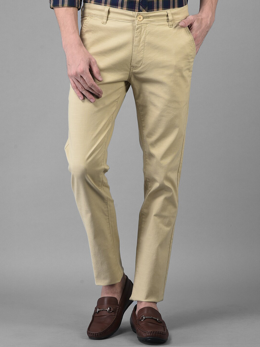 

Canary London Men Khaki Smart Slim Fit Wrinkle Free Cotton Trousers