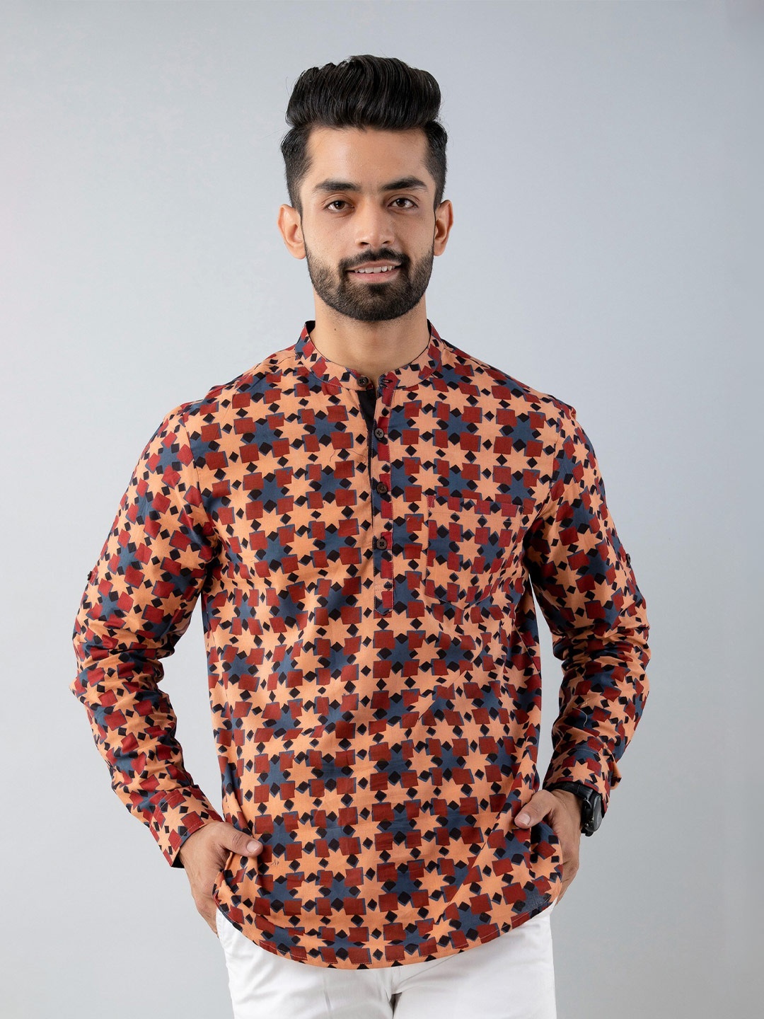 

Sutidora Men Blue Standard Cotton Printed Casual Shirt
