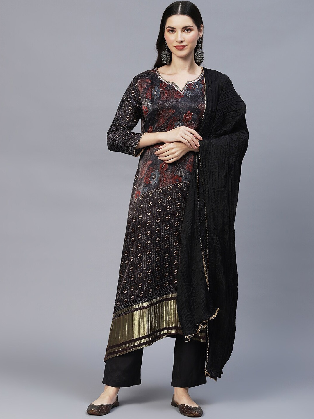 

Envy Me by FASHOR Women Brown Ethnic Motifs Sequinned Kurta Trousers & With Dupatta