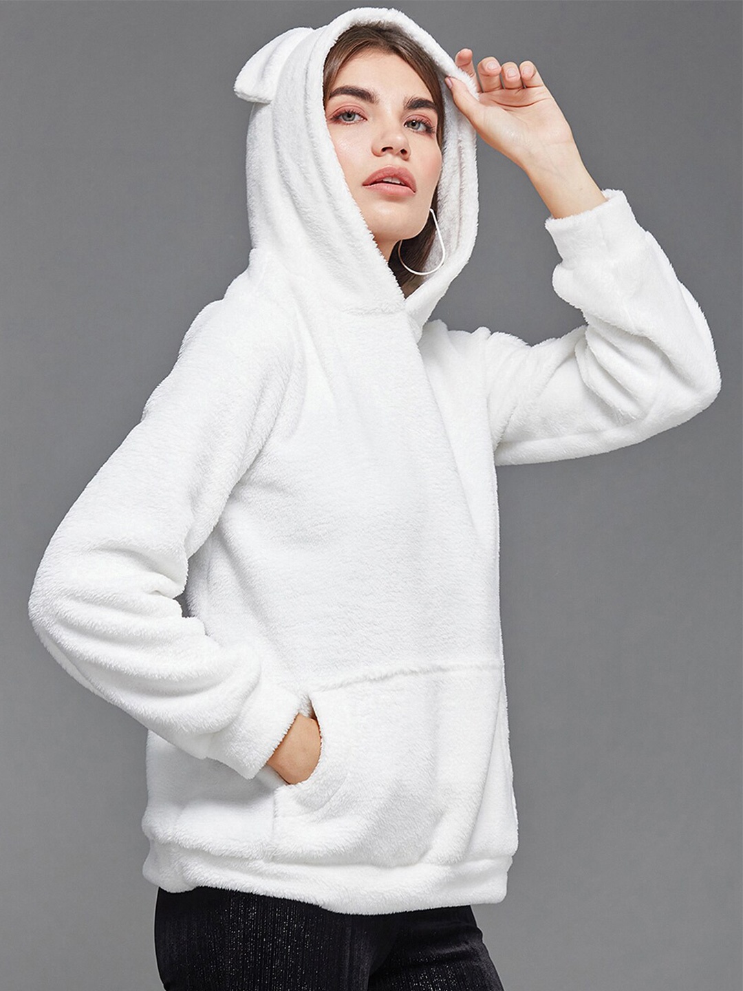 

Miss Chase Women White Hooded Sweatshirt