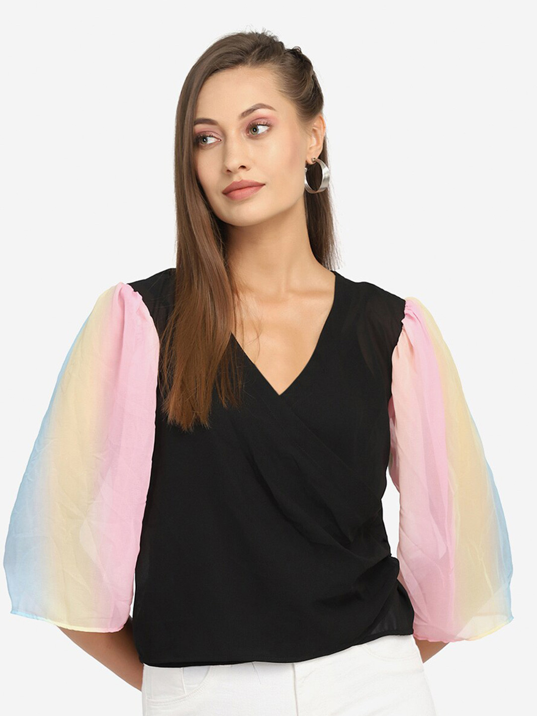 

SAKIA Black Colourblocked Top
