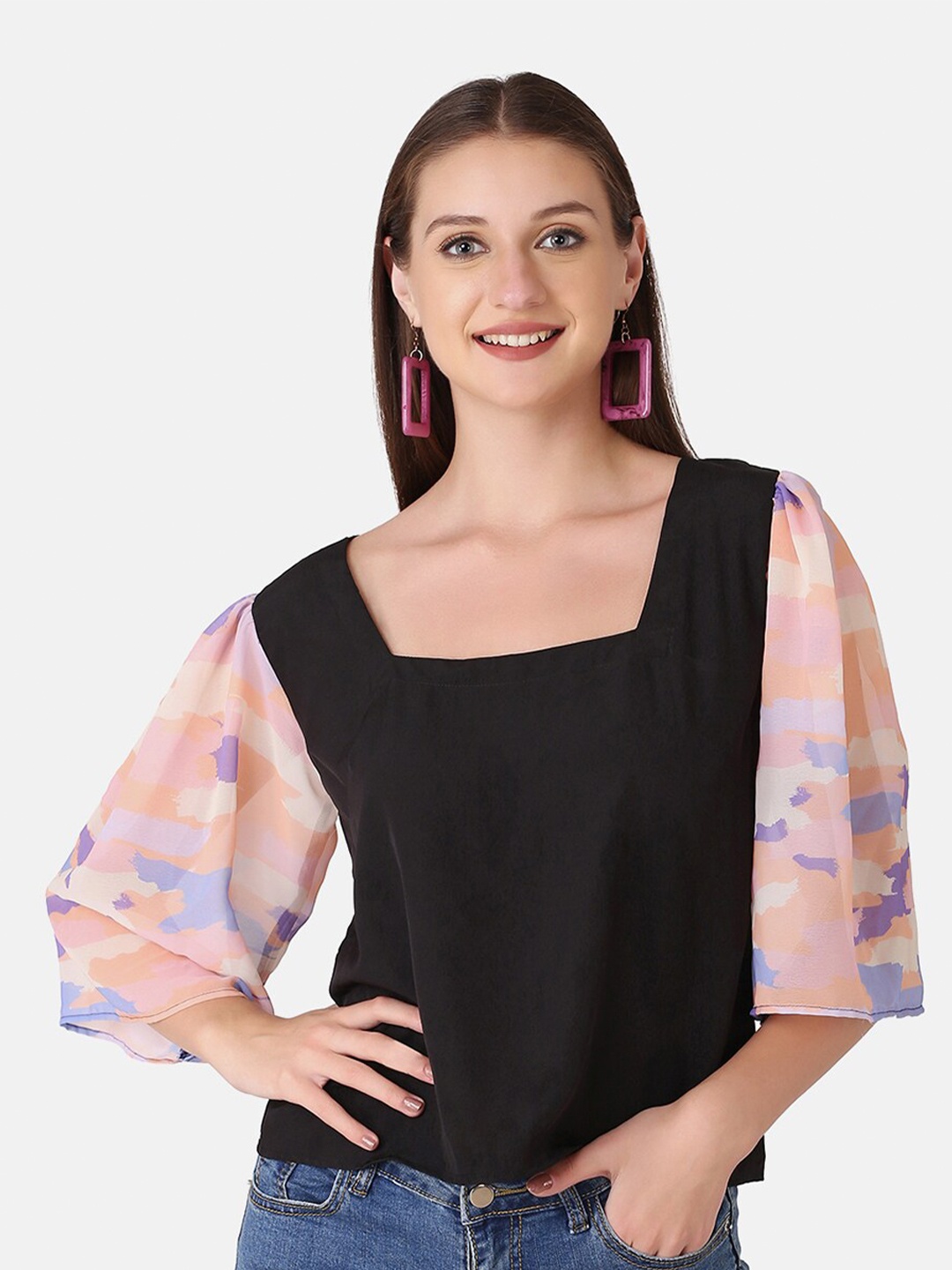 

SAKIA Black & Pink Colourblocked Crop Top