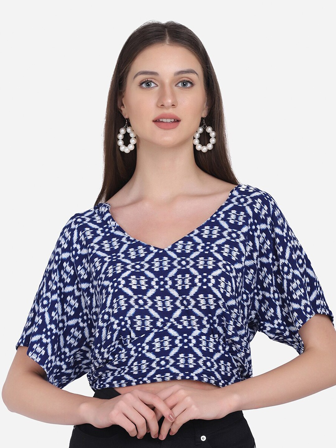 

SAKIA Blue Geometric Print Crop Top