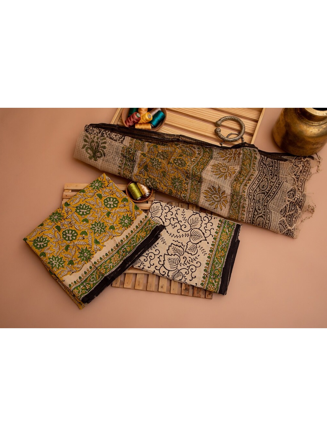 

ArtiZenWeaves Yellow & Green Printed Pure Cotton Unstitched Dress Material
