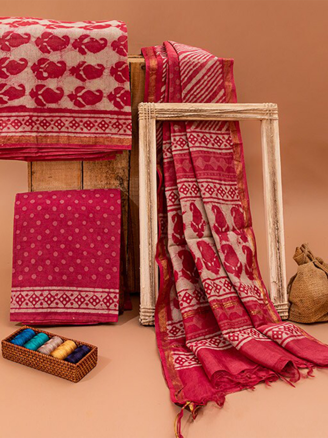 

ArtiZenWeaves Women Pink & White Printed Pure Silk Unstitched Dress Material