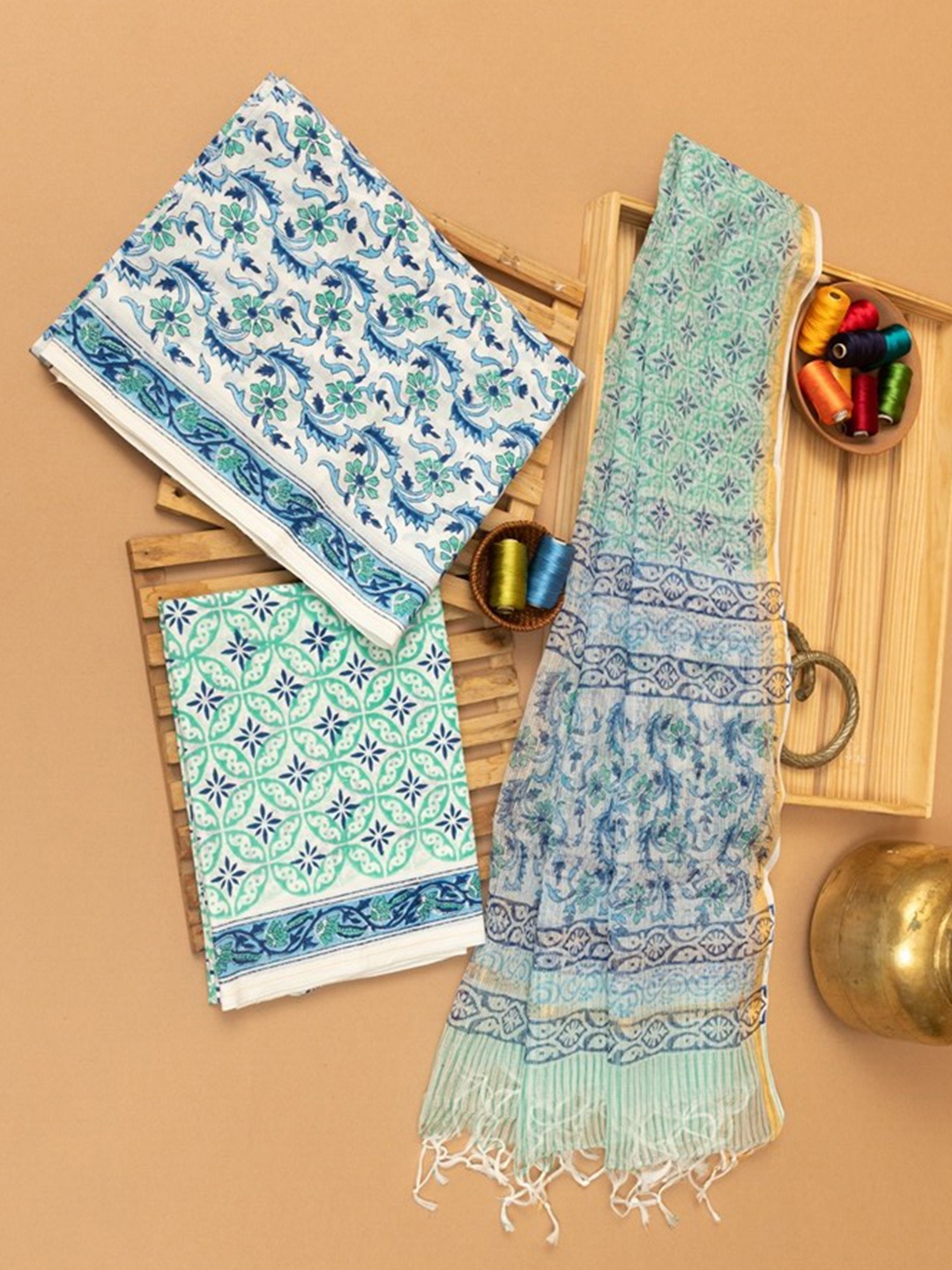 

ArtiZenWeaves Women 3 Piece White & Blue Printed Unstitched Dress Material