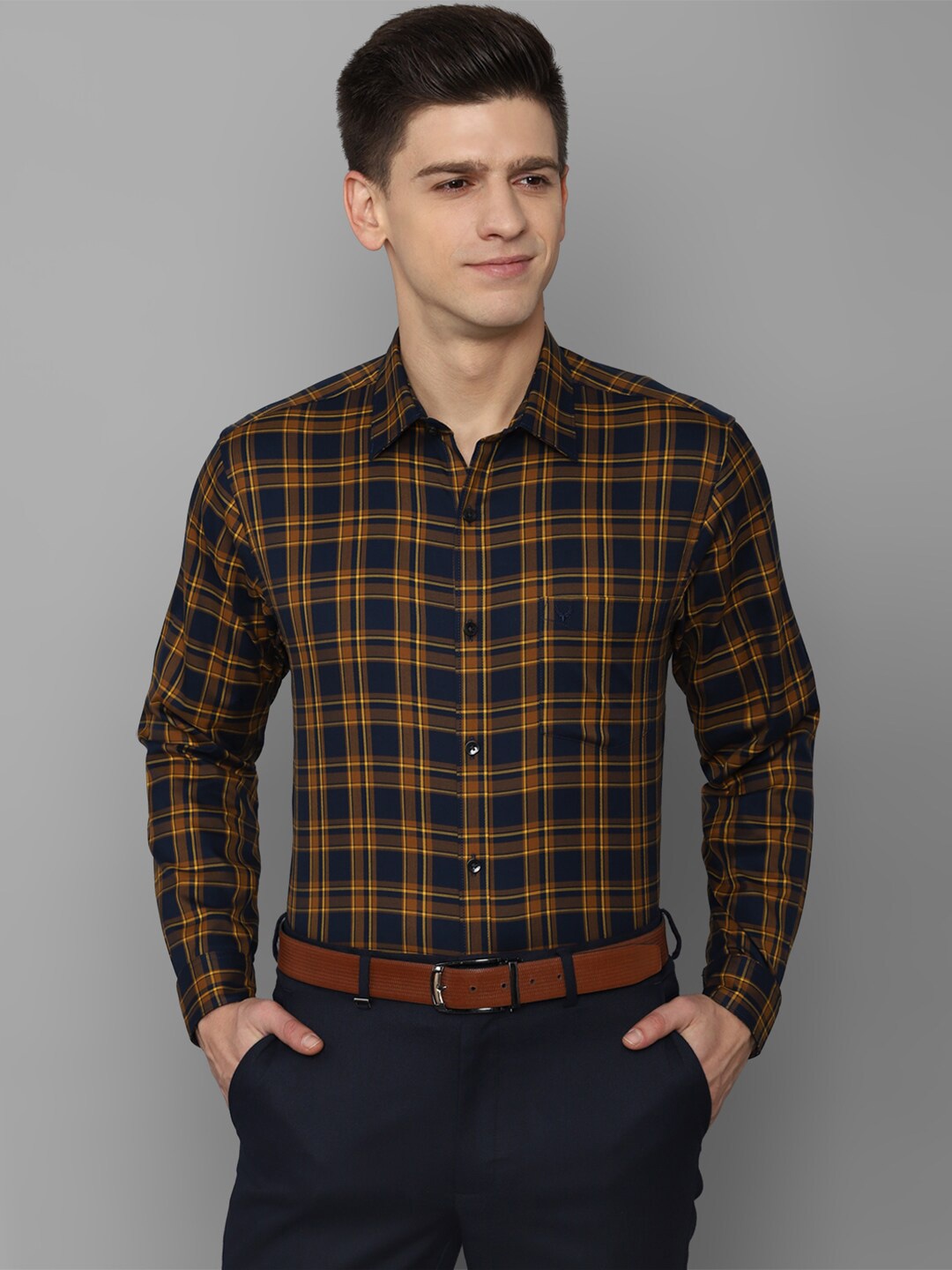 

Allen Solly Men Navy Blue Slim Fit Tartan Checks Pure Cotton Formal Shirt