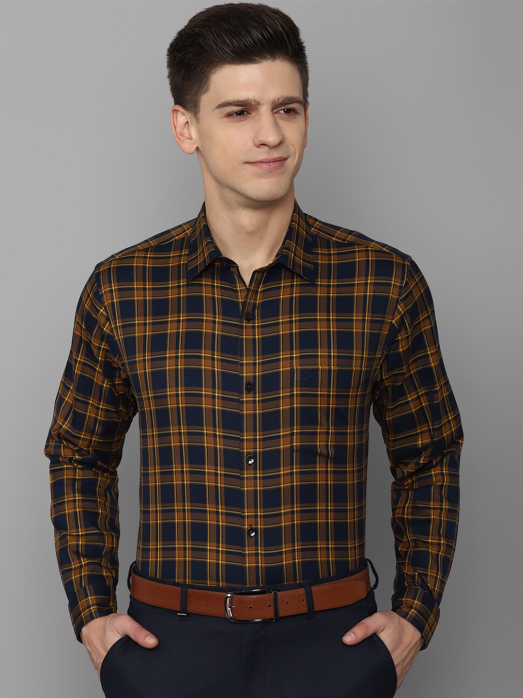 

Allen Solly Men Navy Blue Slim Fit Tartan Checks Pure Cotton Formal Shirt