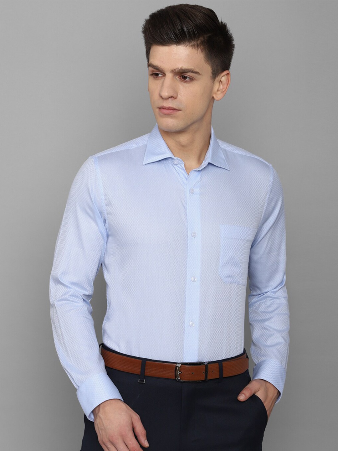 

Allen Solly Men Black Pure Cotton Slim Fit Formal Shirt