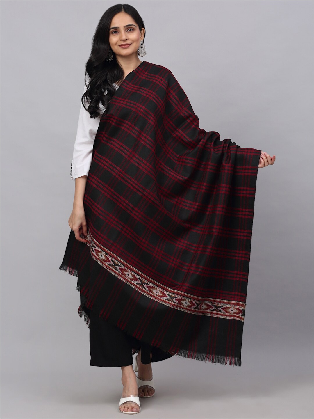 

KLOTTHE Women Black & Maroon Checked Woolen Stole