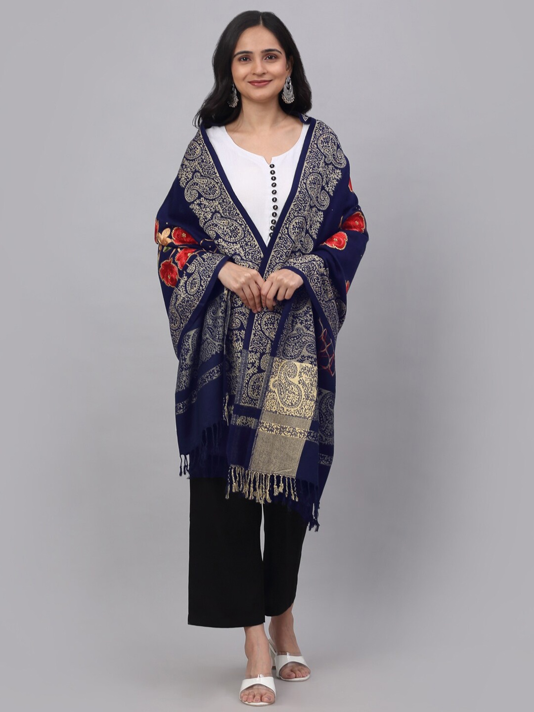 

KLOTTHE Women Navy Blue & Pink Embroidered Woolen Stole