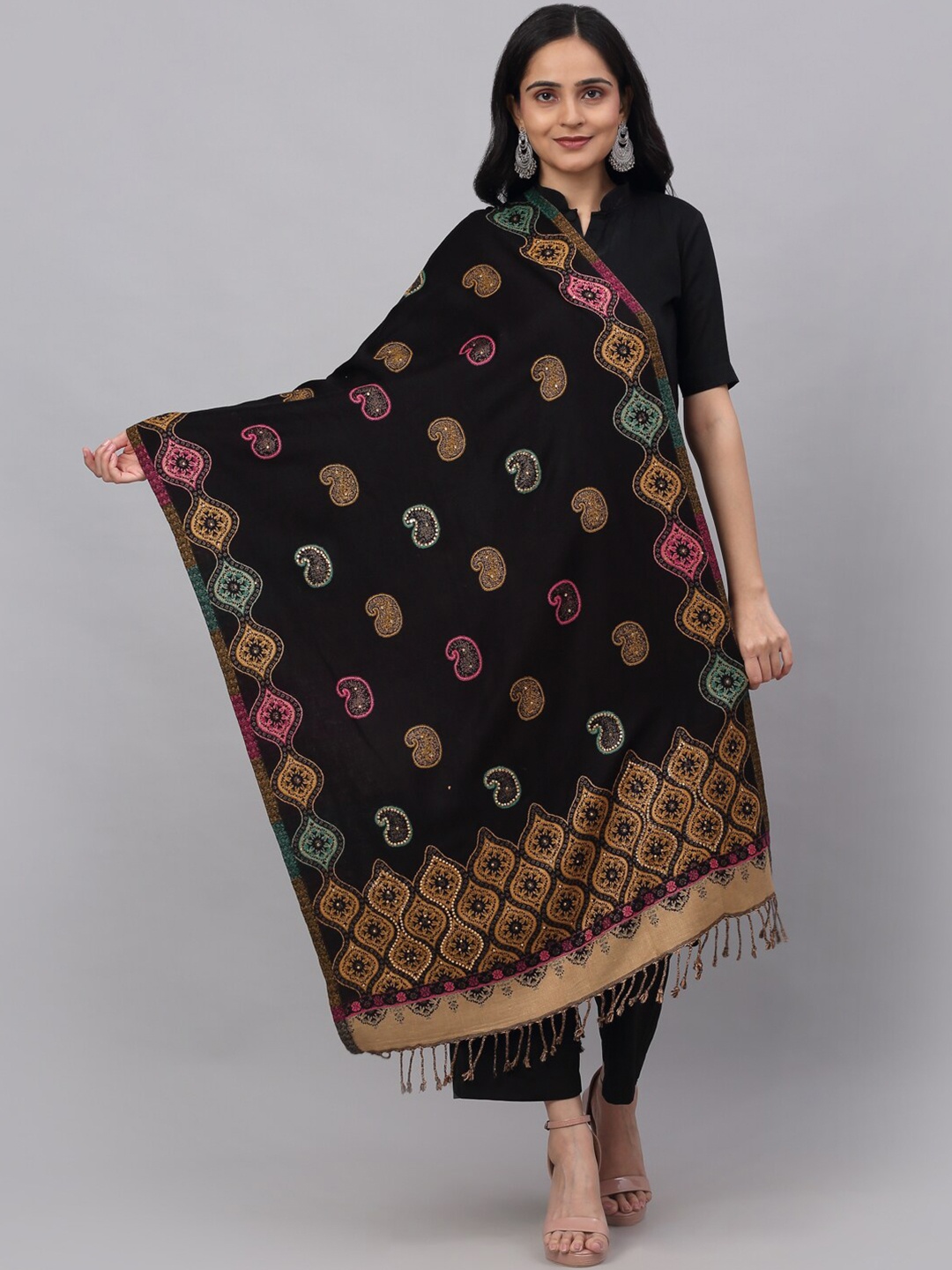 

KLOTTHE Women Black Woven Design Woolen Stole