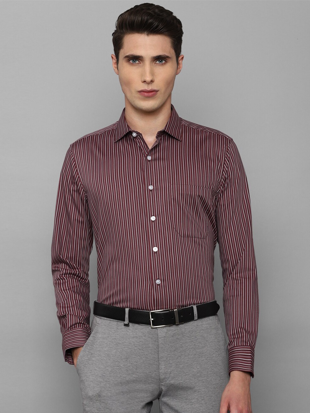 

Louis Philippe Men Maroon Slim Fit Striped Formal Cotton Shirt