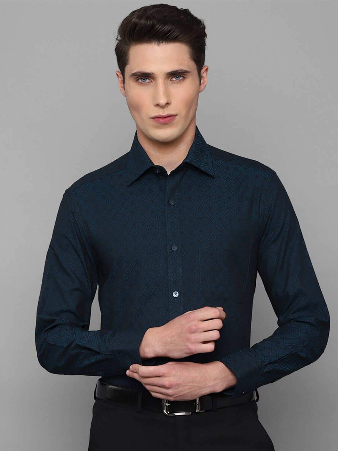 

Louis Philippe Men Navy Blue Printed Formal Cotton Shirt