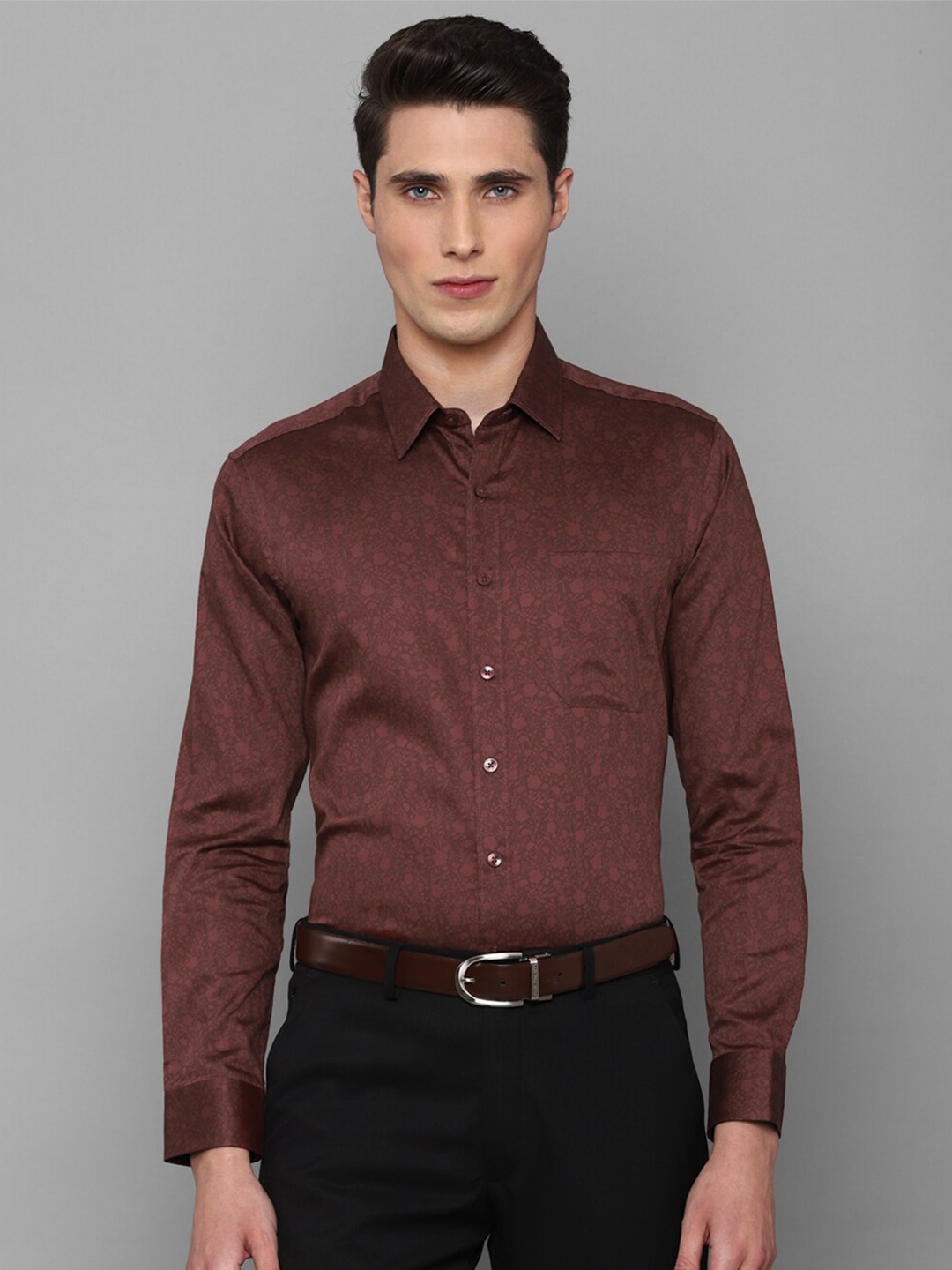 

Louis Philippe Men Maroon Slim Fit Floral Printed Pure Cotton Formal Shirt