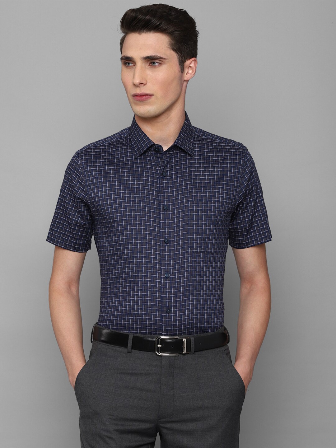 

Louis Philippe Men Navy Blue Slim Fit Grid Tattersall Checks Formal Shirt