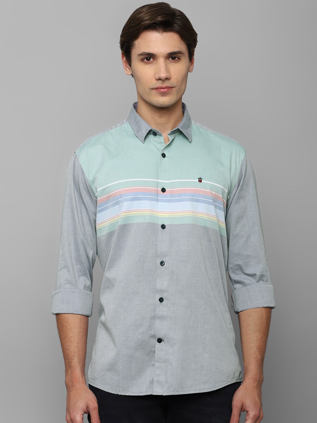 

Louis Philippe Sport Men Grey Slim Fit Horizontal Stripes Casual Cotton Shirt