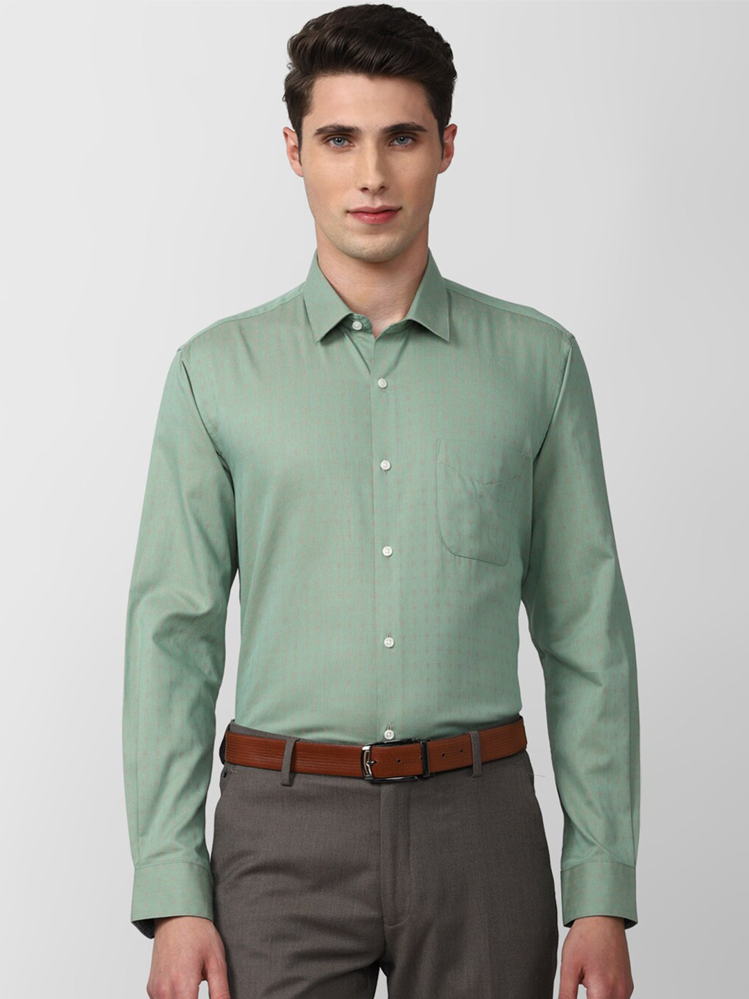 

Peter England Men Formal Shirt, Green
