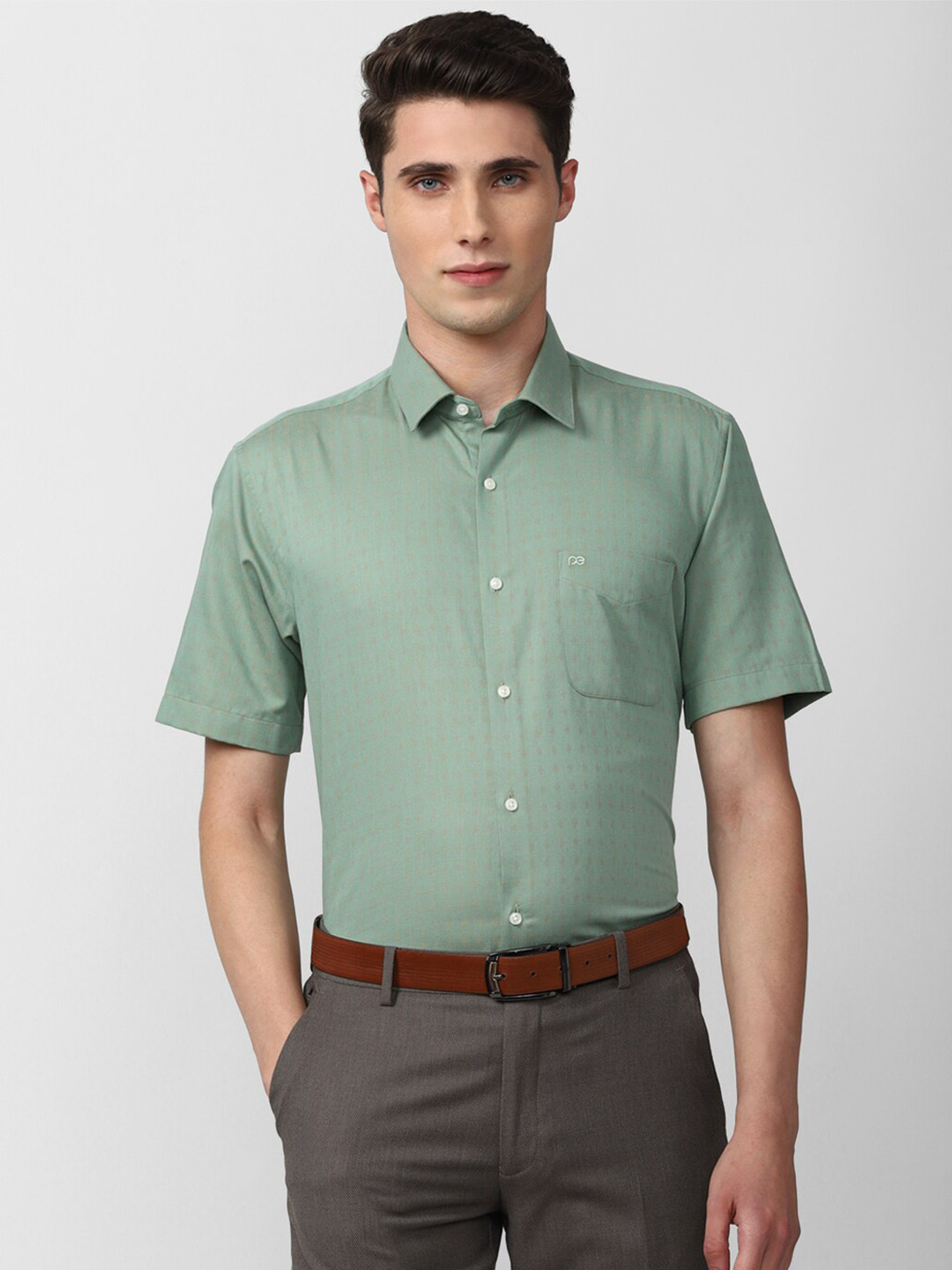 

Peter England Men Green Cotton Formal Shirt